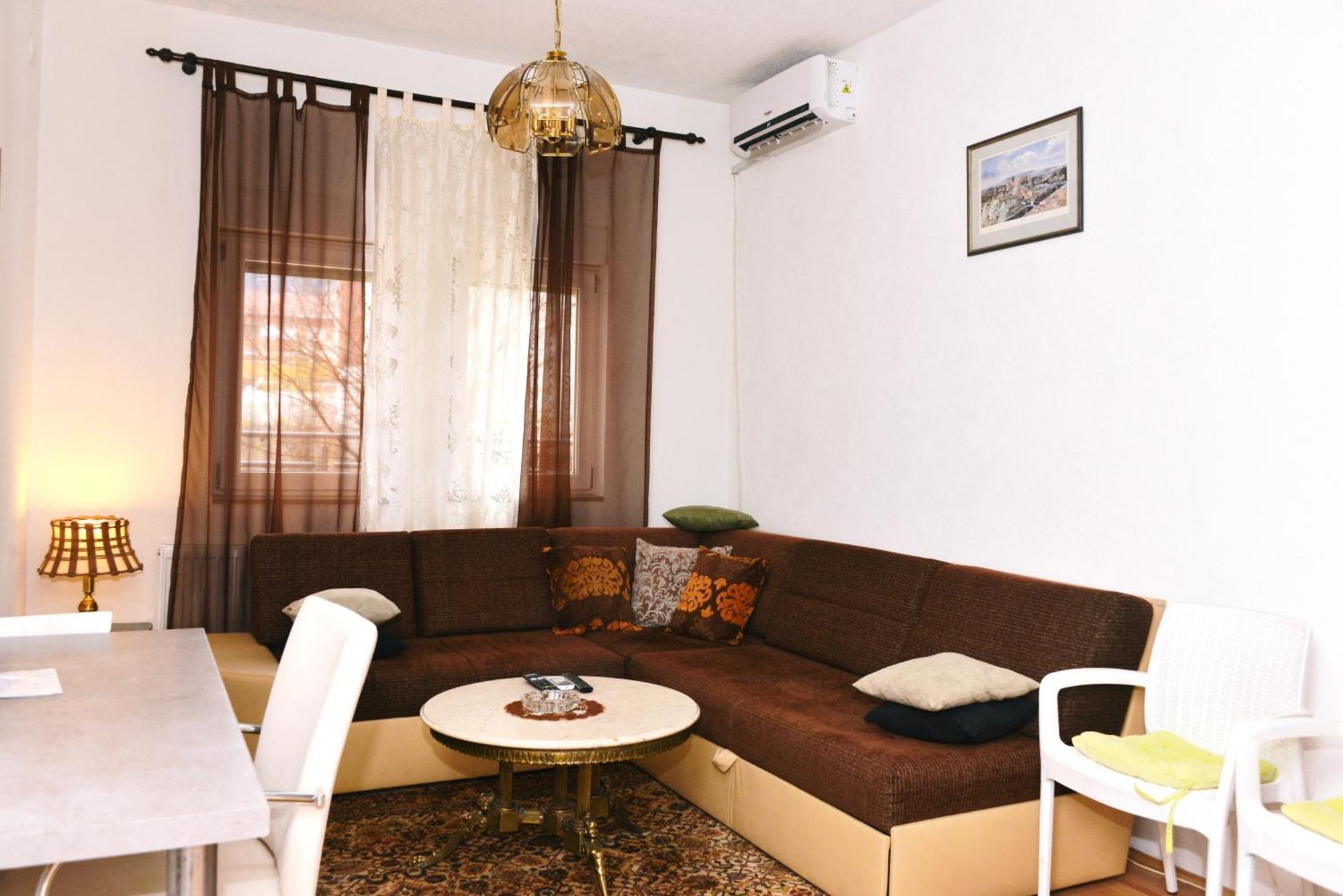 Excellency Apartmani Μπάνια Λούκα Εξωτερικό φωτογραφία